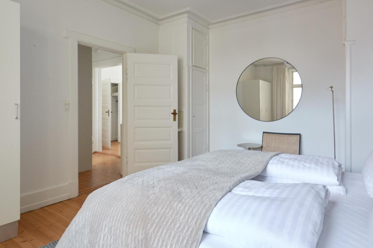 Famous Lakes Apt - City Central Copenhagen Exterior photo